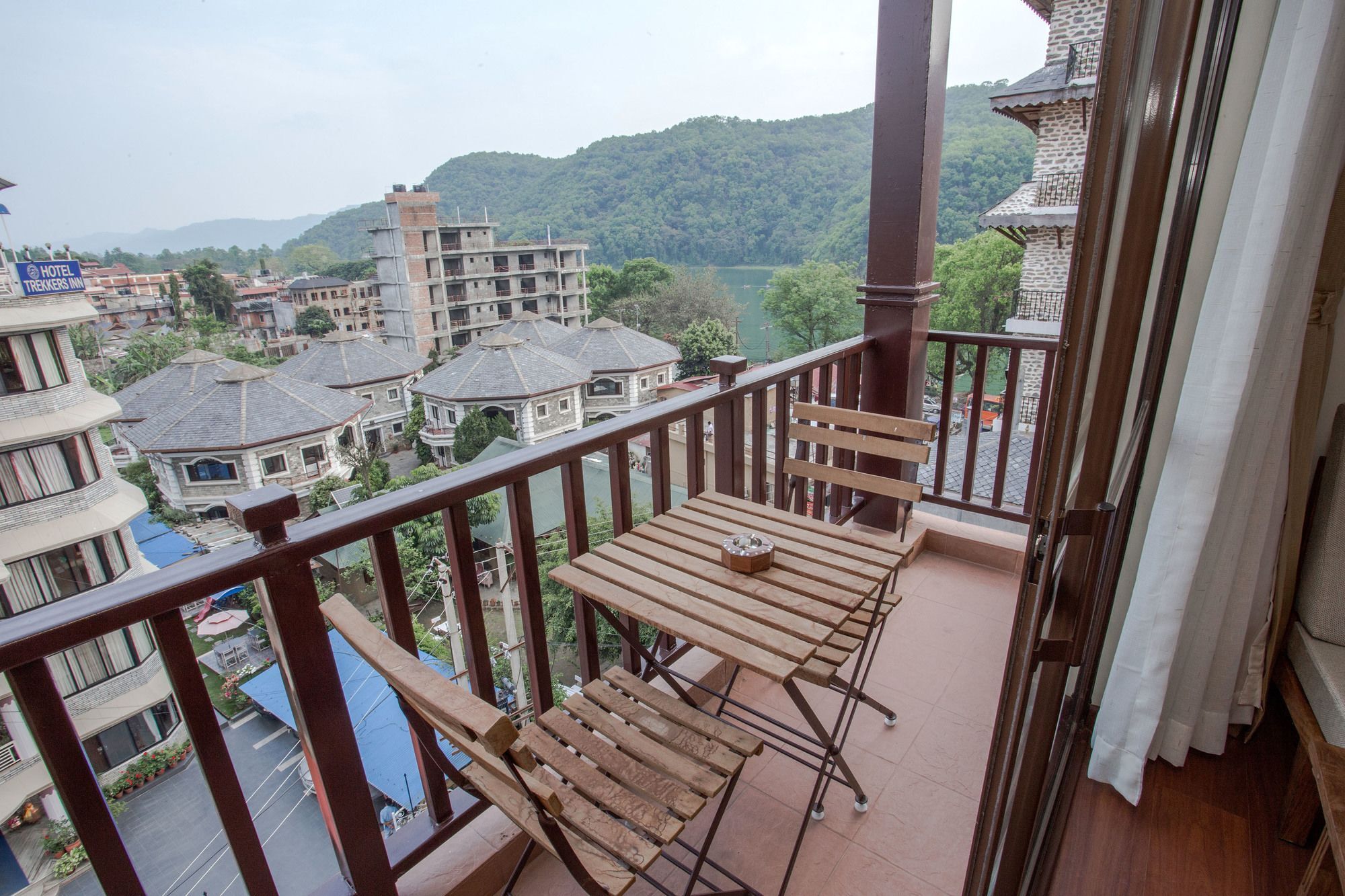 โภครา พาติกา Hotel โพคารา ภายนอก รูปภาพ