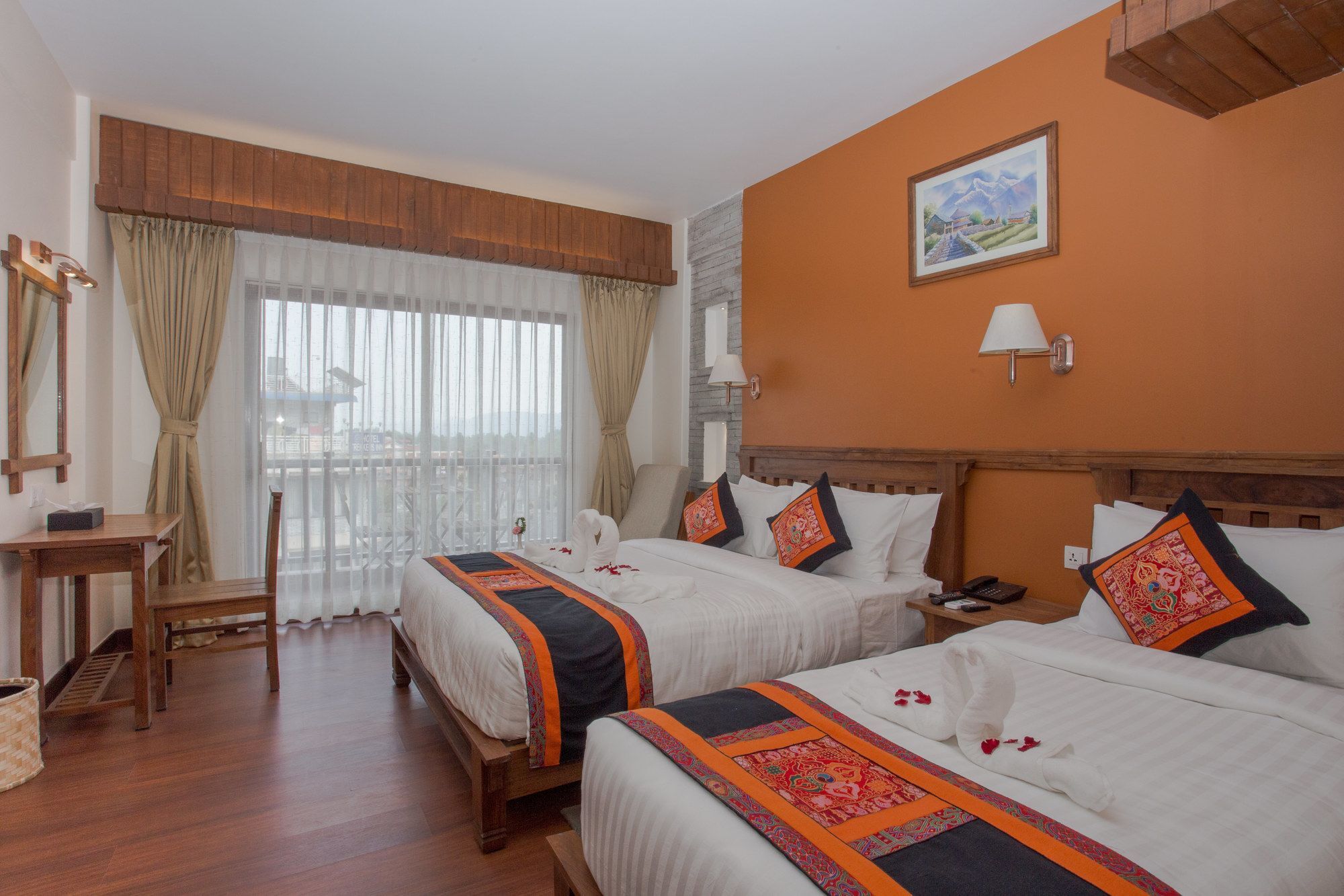 โภครา พาติกา Hotel โพคารา ภายนอก รูปภาพ